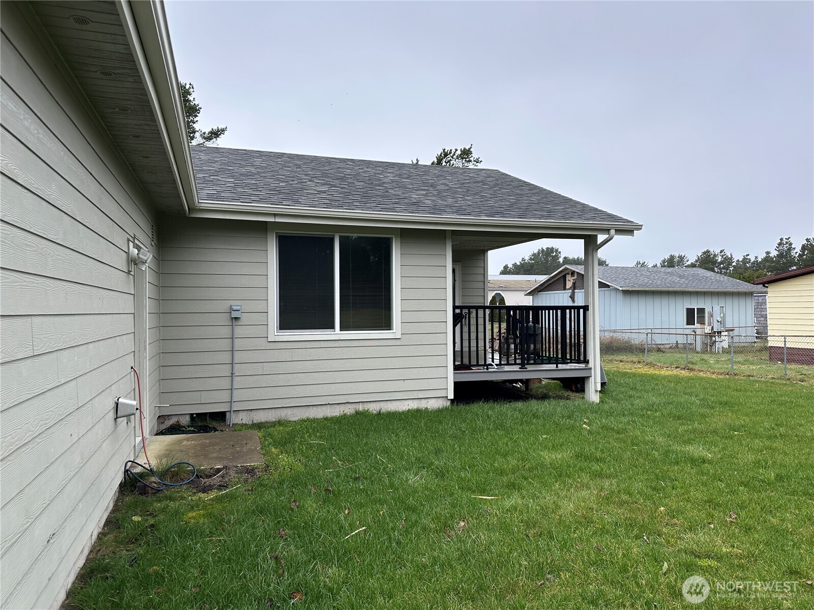 1323 196th Place Property Photo 4