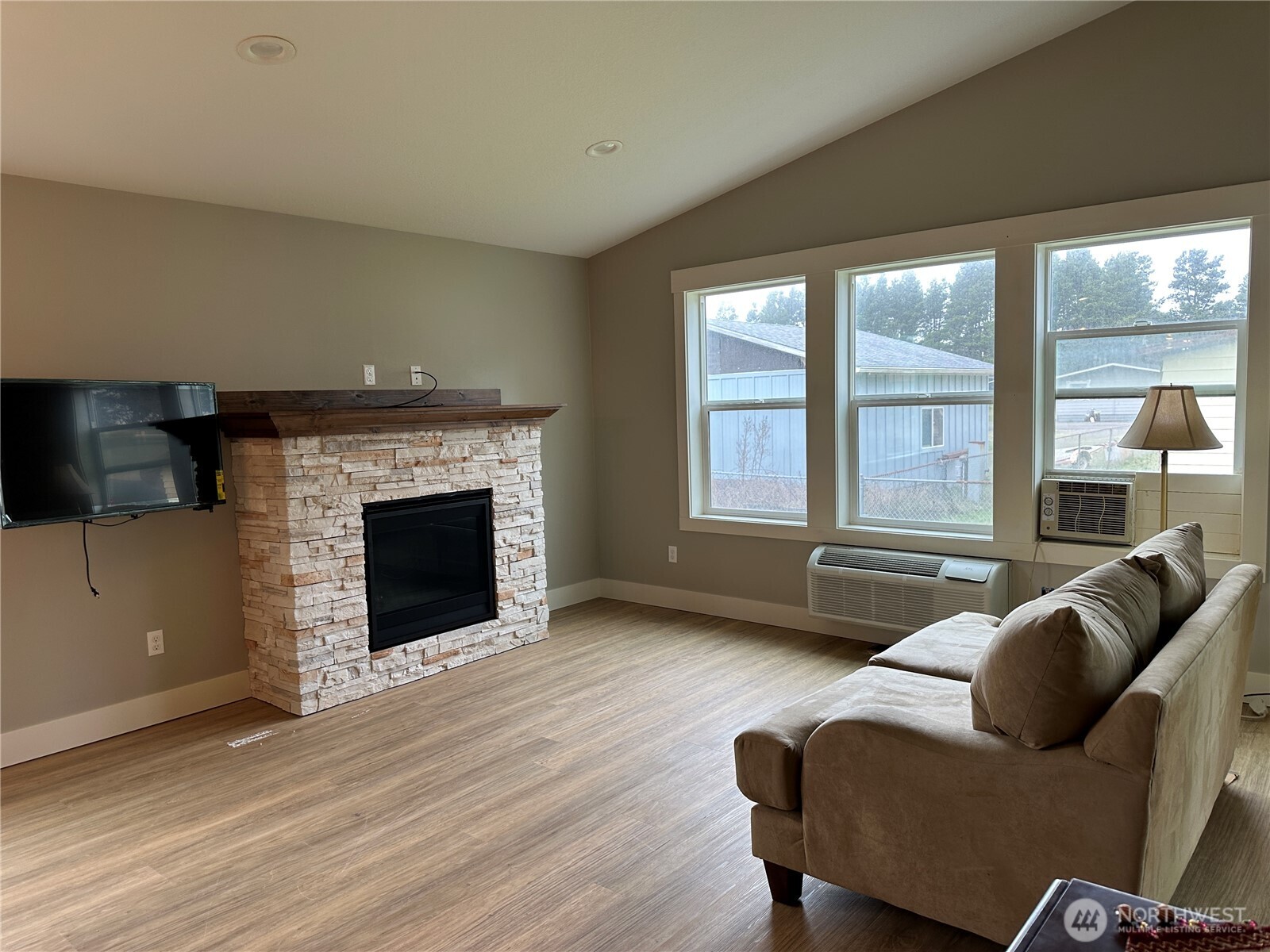 1323 196th Place Property Photo 12
