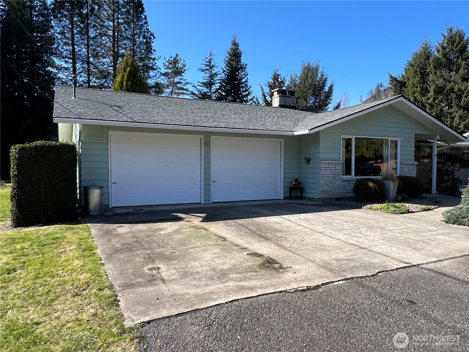 451 Cherry Lane Property Photo