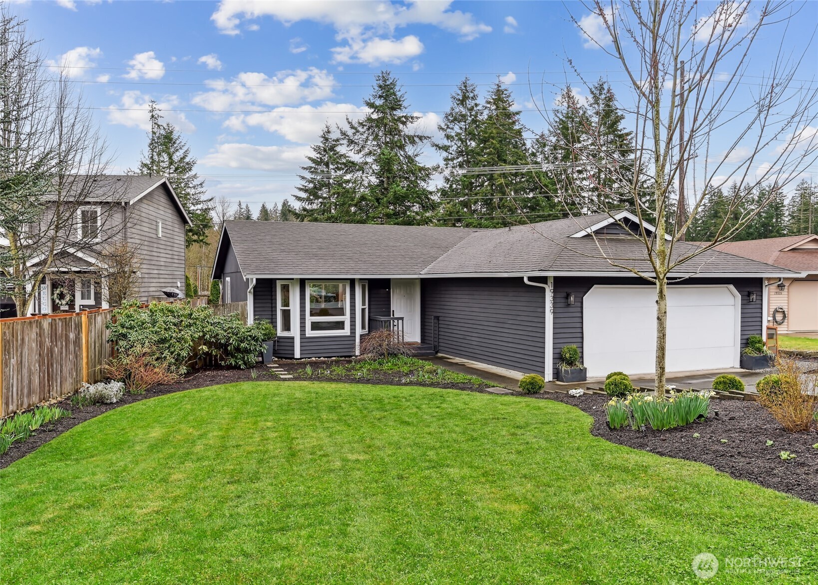 Jenkins Creek Elem Real Estate Listings Main Image