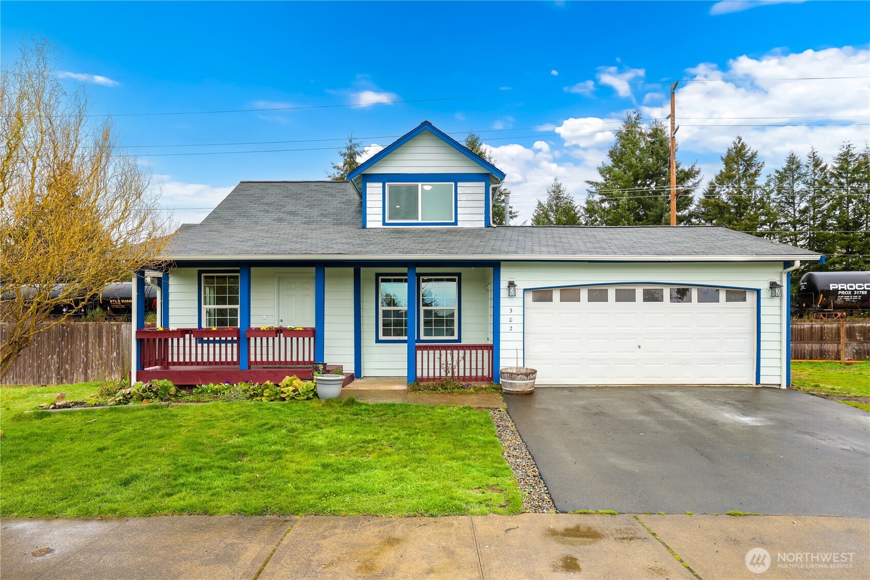 302 Seattle Street Property Photo