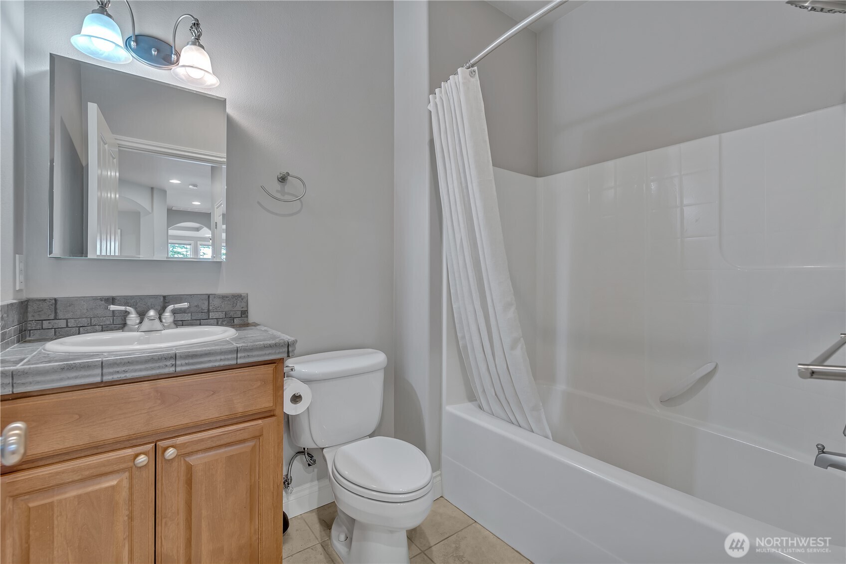 1425 S Sunset Drive Property Photo 30