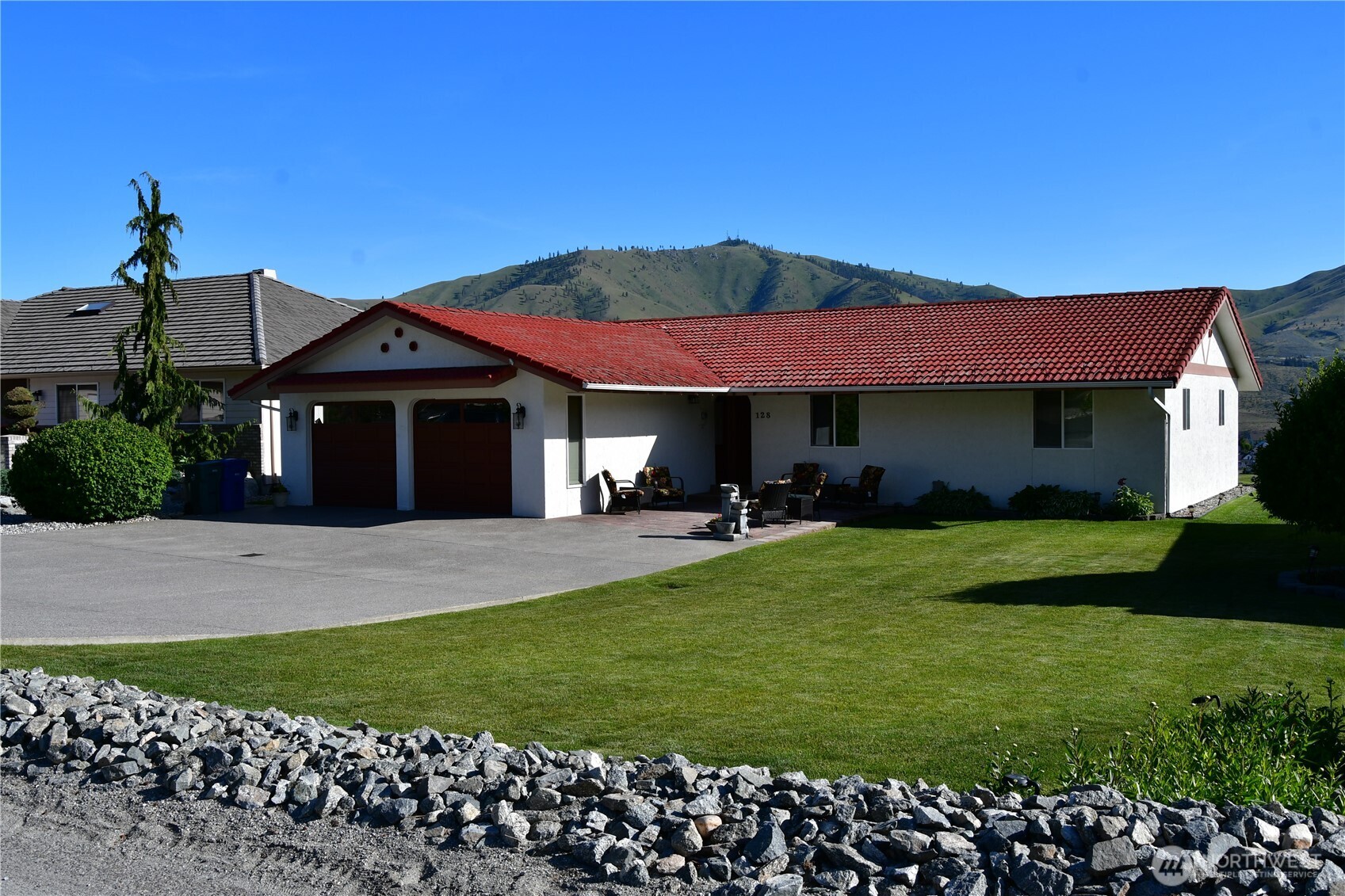 128 Bogey Boulevard Property Photo