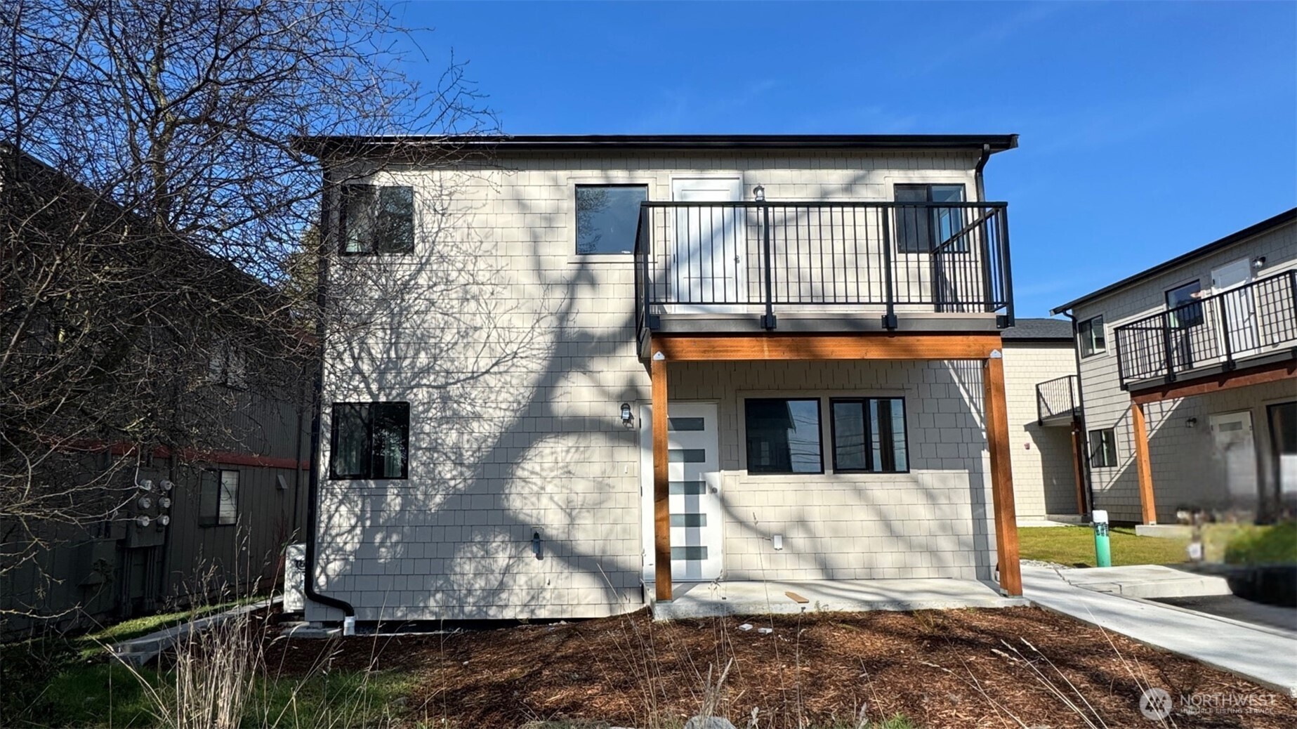 476 Se Barrington Dr #c Property Photo