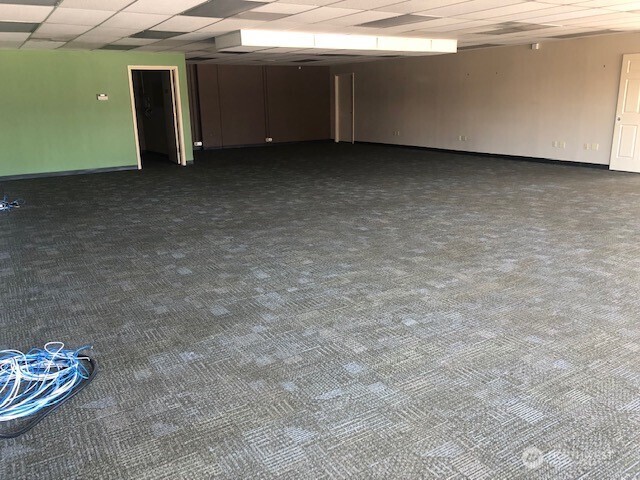 2 Auburn Way Property Photo 17