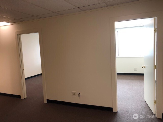 2 Auburn Way Property Photo 20