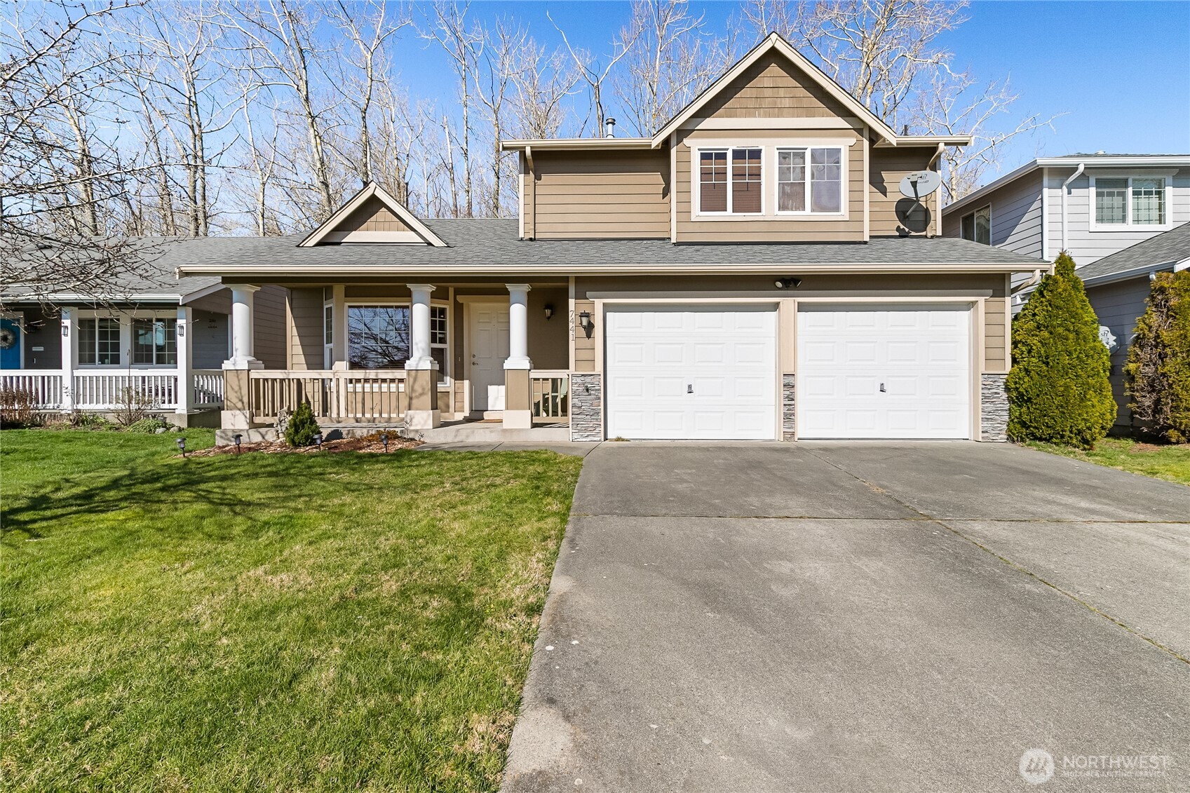 7441 Seashell Way Property Photo 1