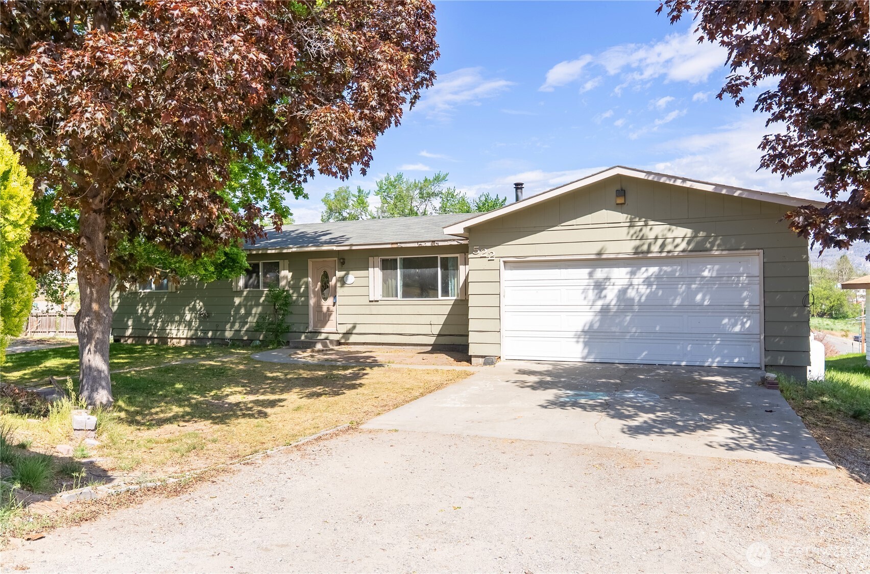 Omak High Real Estate Listings Main Image