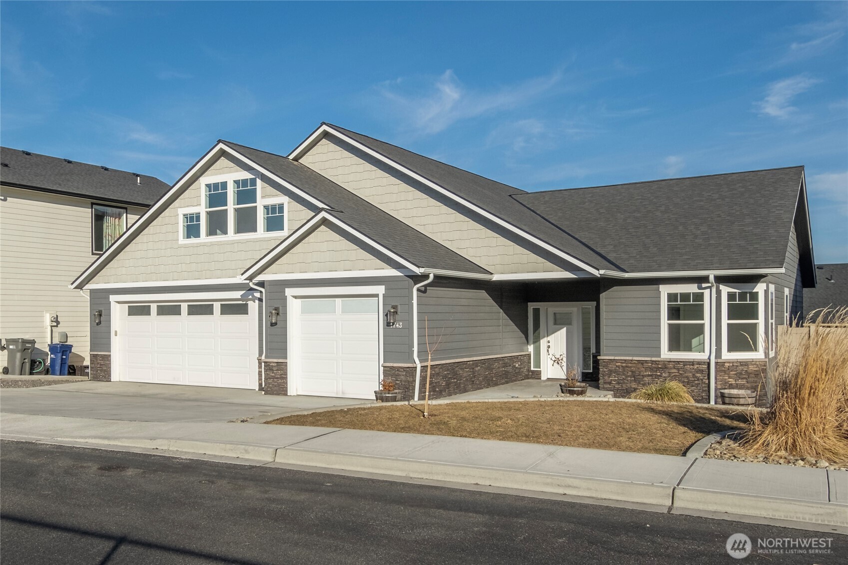 1743 Brambling Brae Lane Property Photo