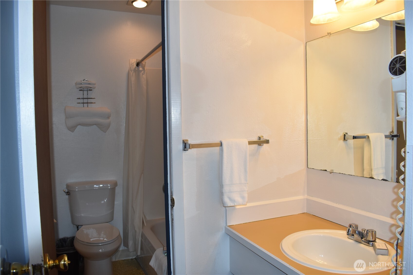 314 14th Street 106 Property Photo 5
