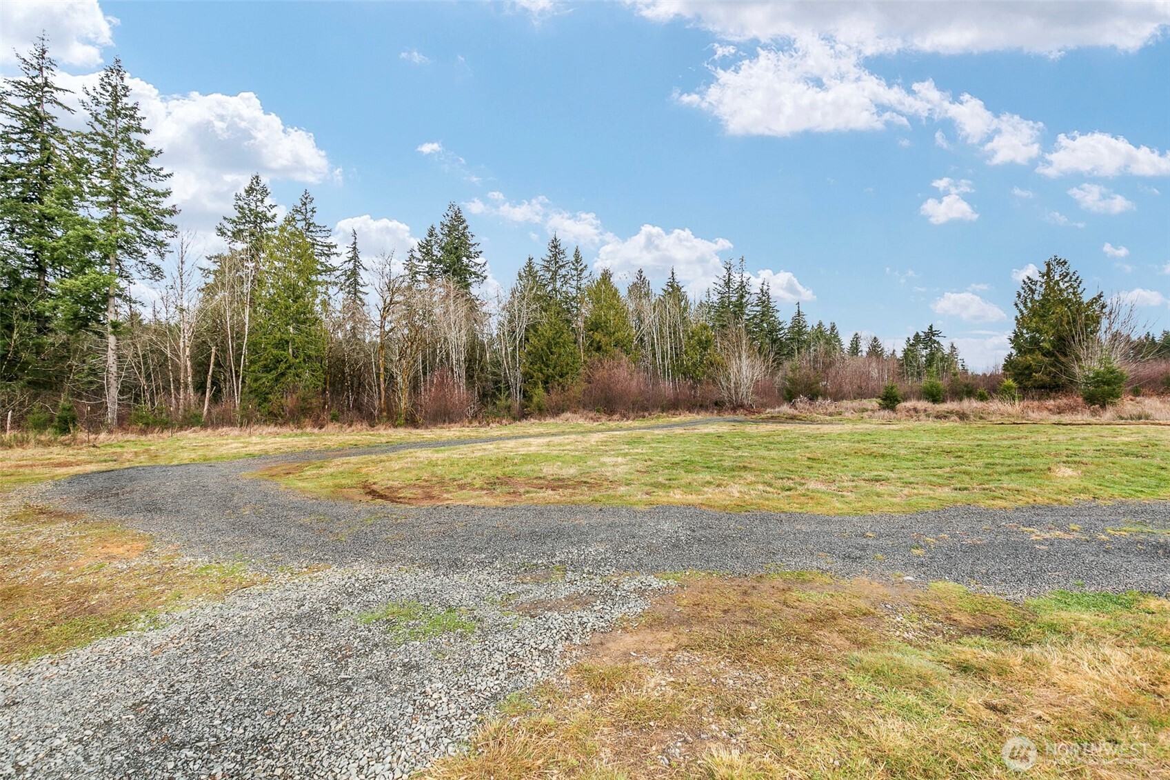 142 Maplecreek Lane Property Photo 31