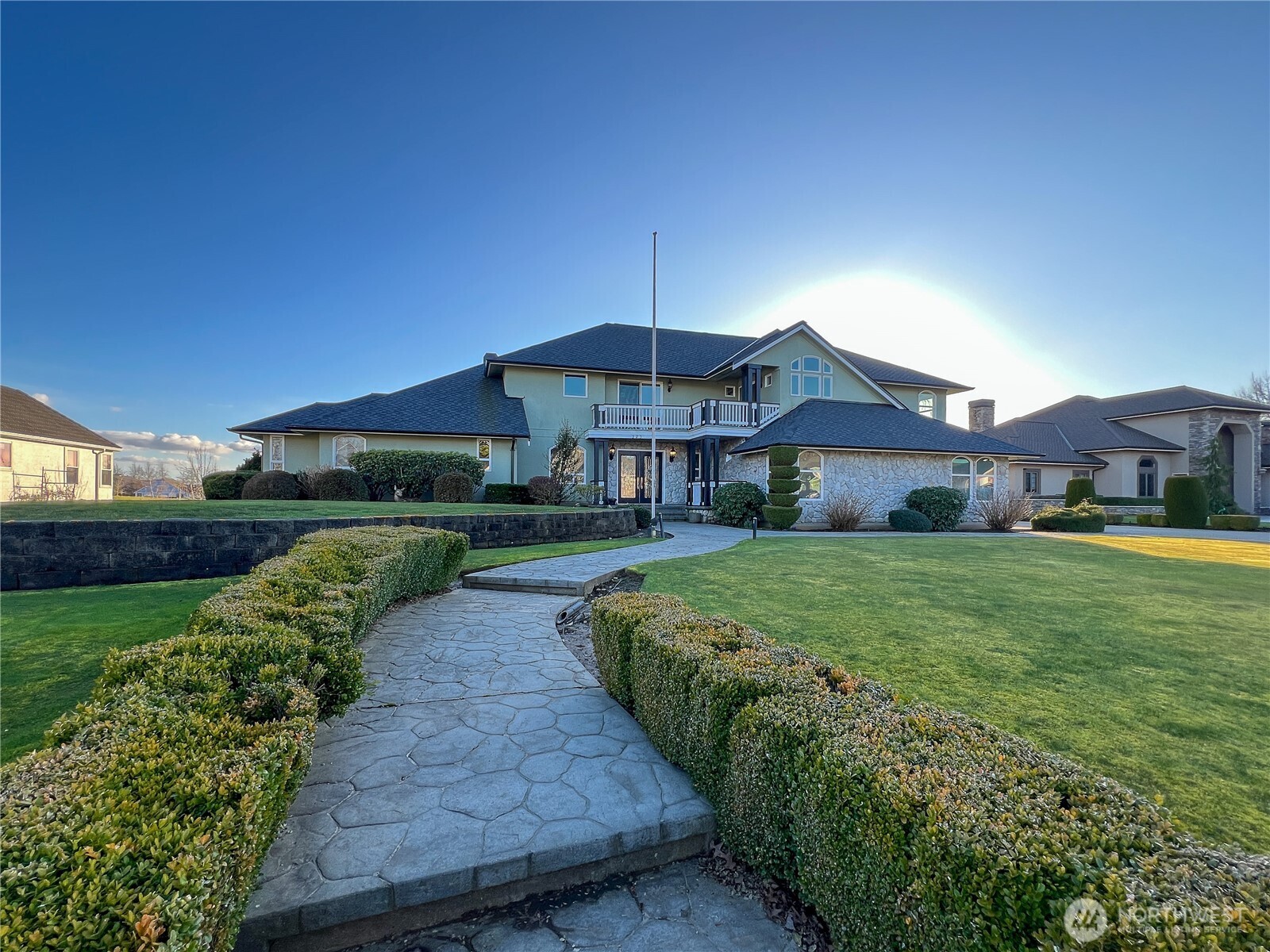 325 Island Green Property Photo