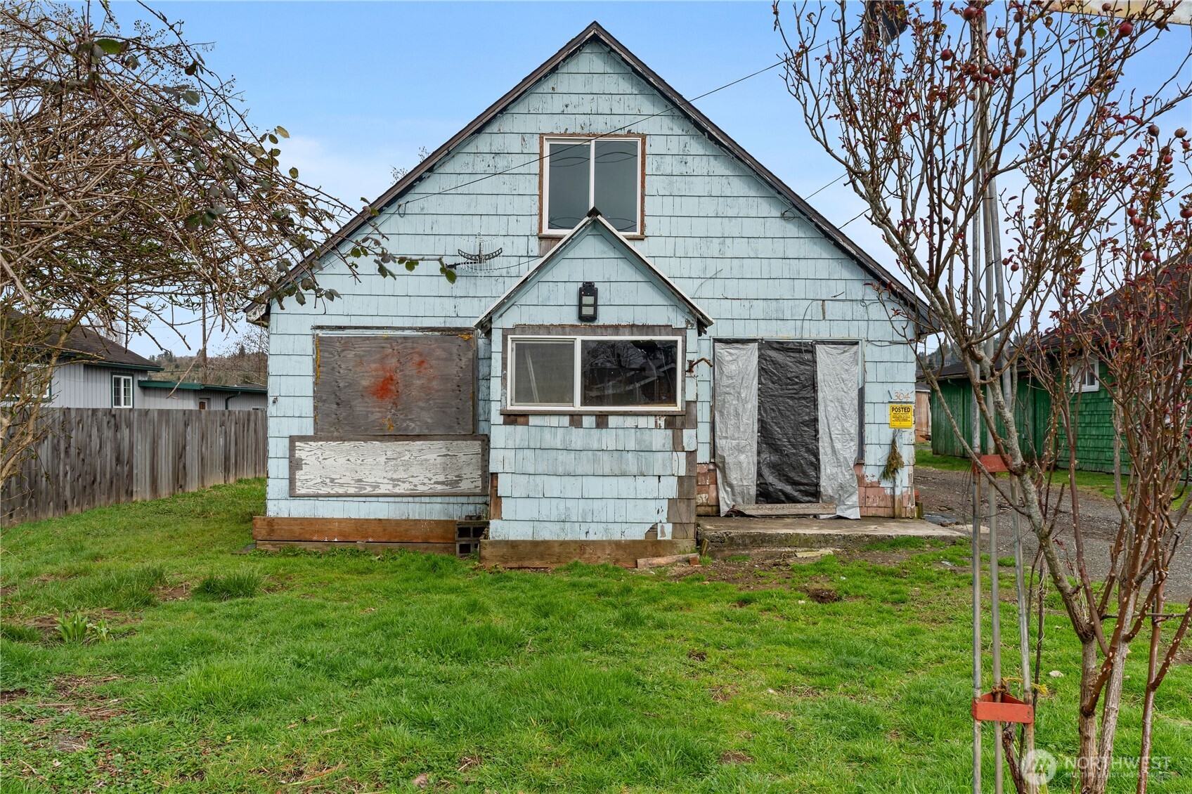 304 E Perry Street Property Photo