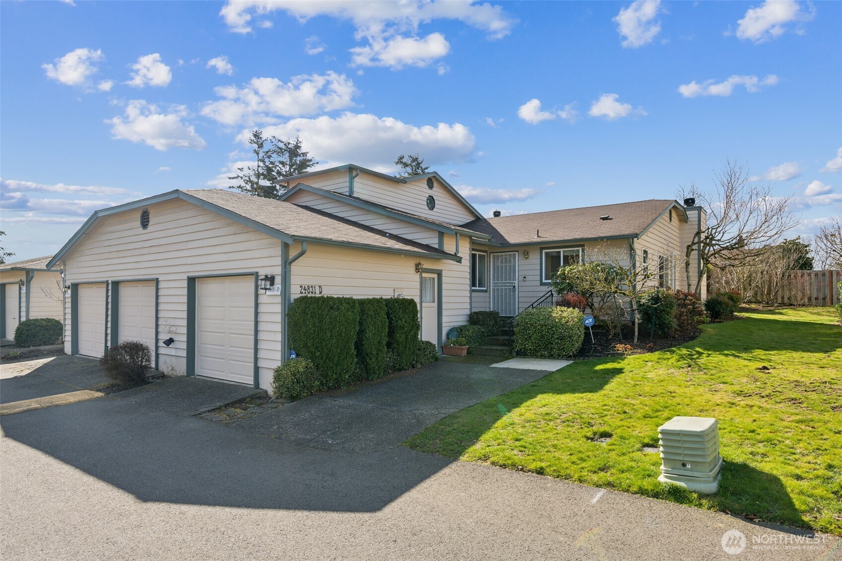 24831 110th Place 51d Property Photo