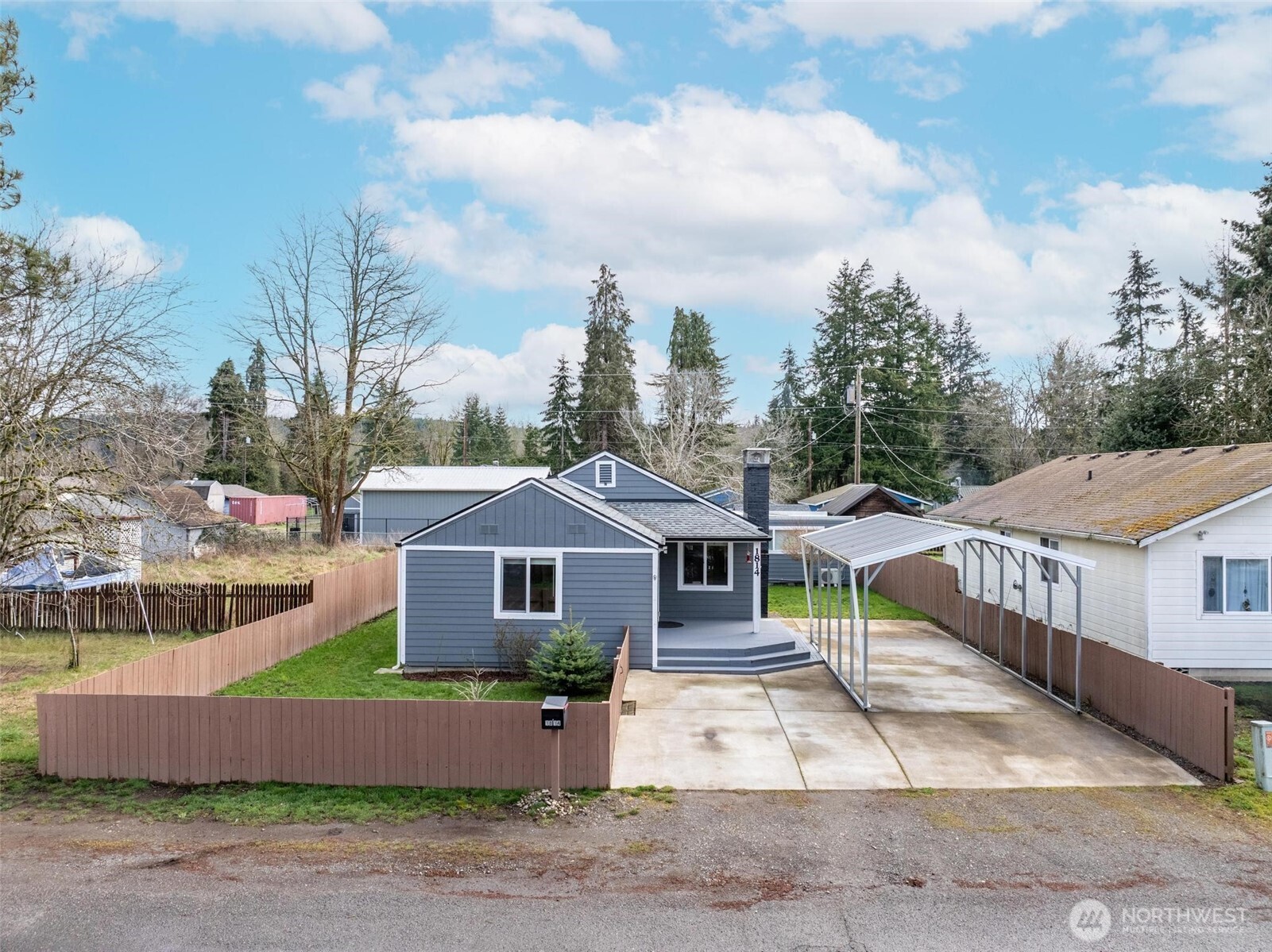 1814 N Tower Avenue Property Photo