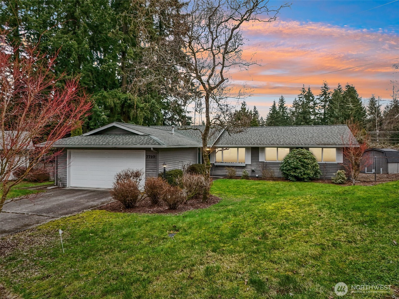 7710 135th Place Property Photo 1