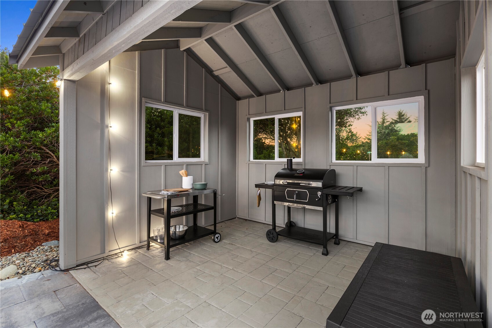 298 Seashore Street Property Photo 8