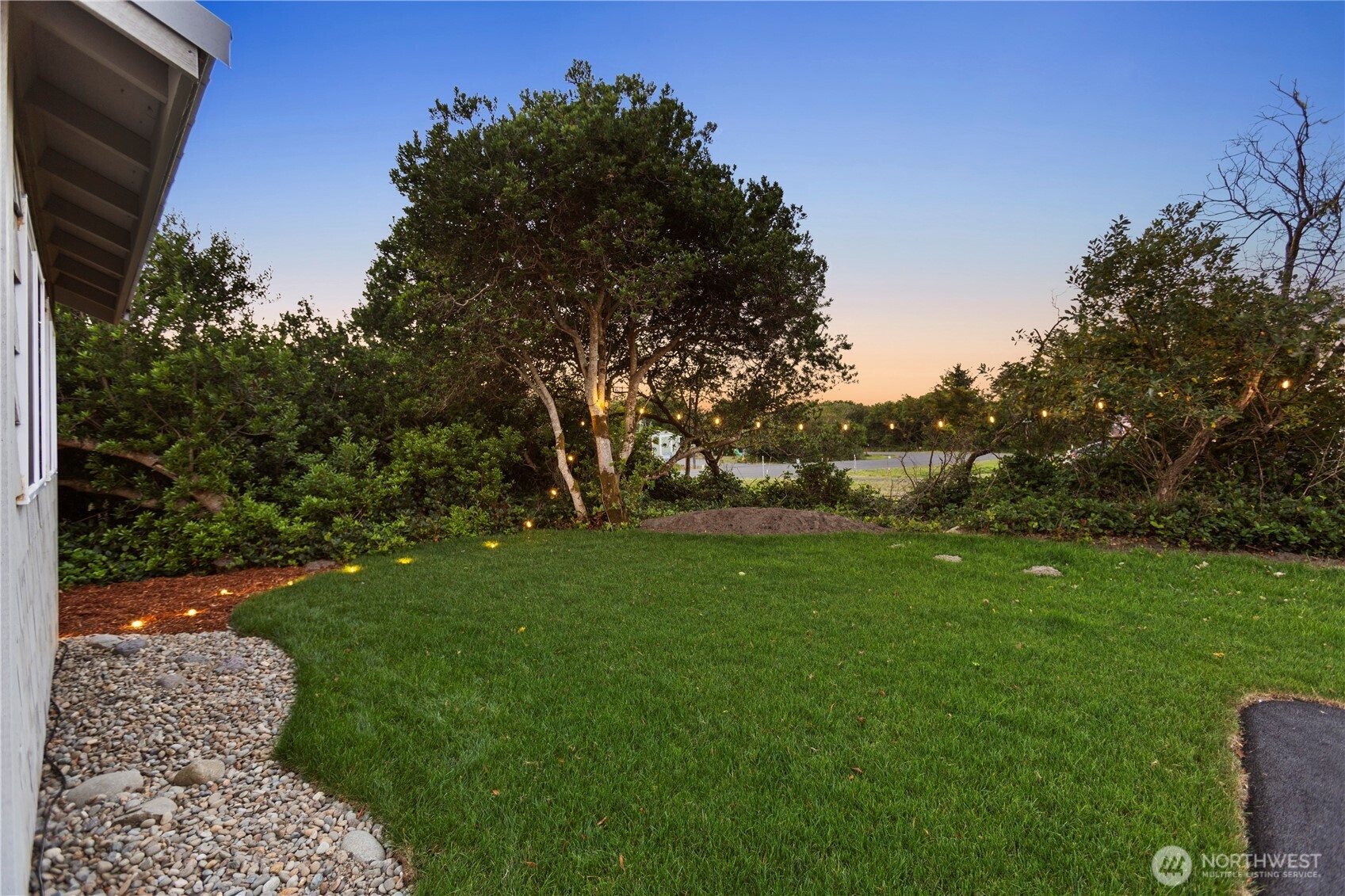 298 Seashore Street Property Photo 14
