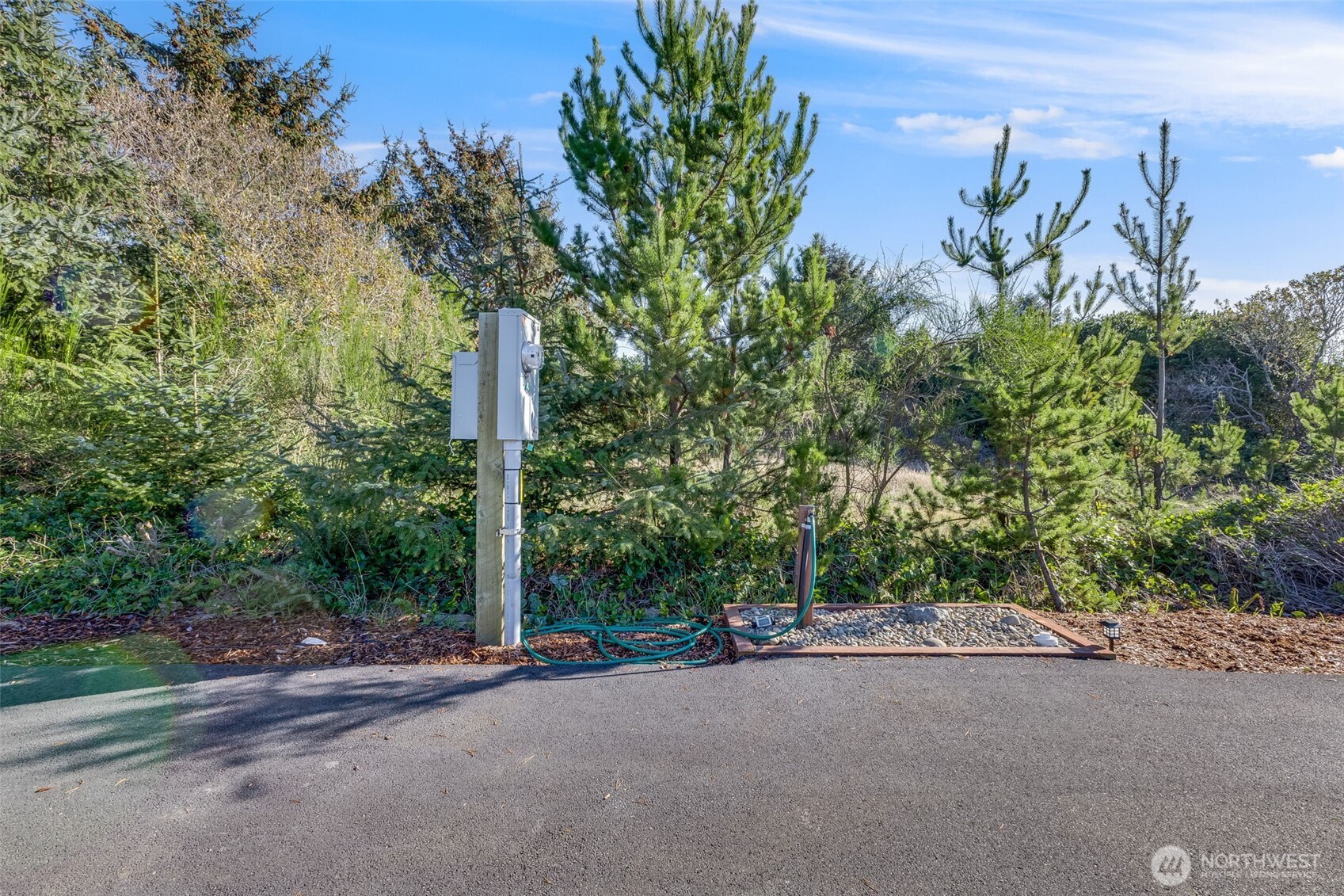298 Seashore Street Property Photo 35
