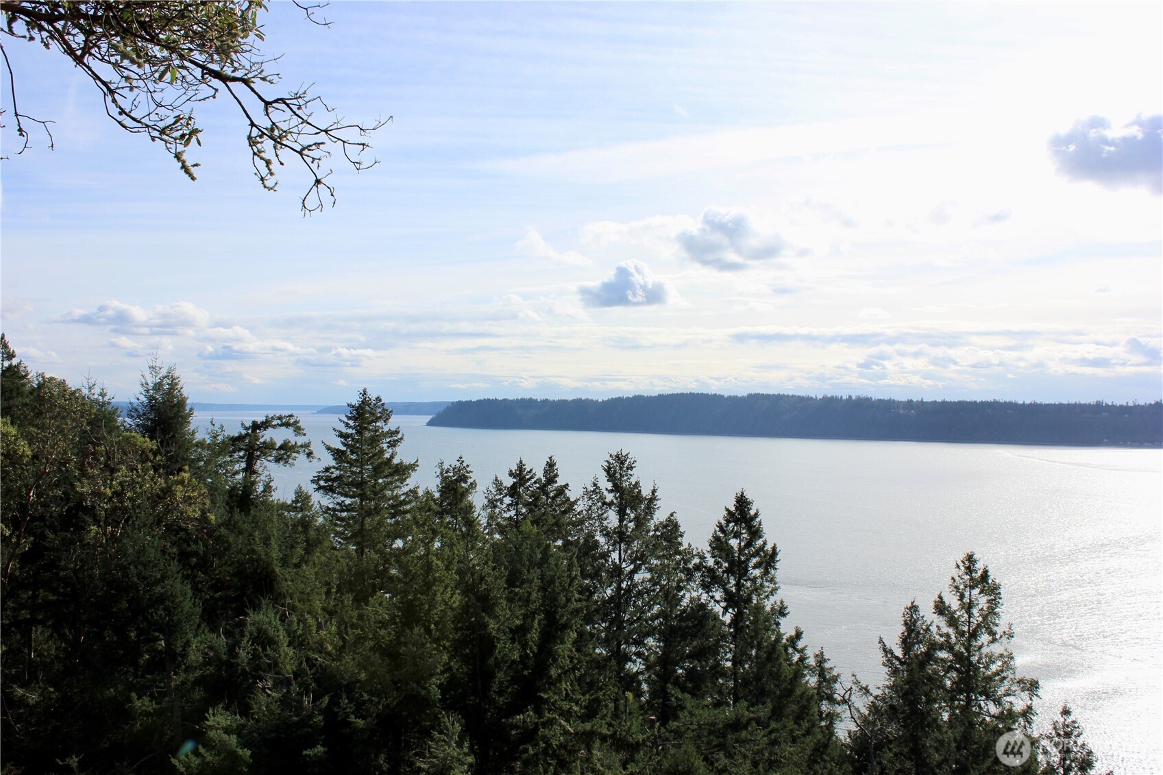 12928 Marine Dr Property Photo
