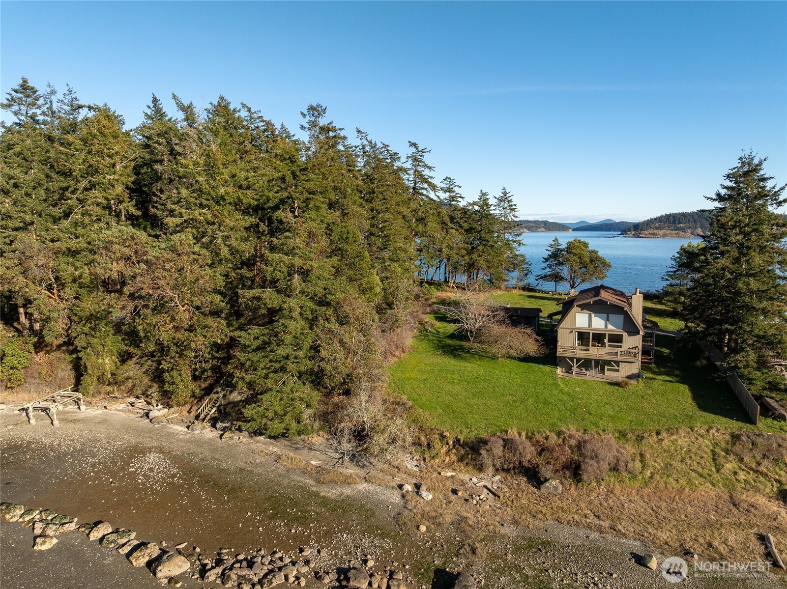 239 Shoreland Drive Property Photo
