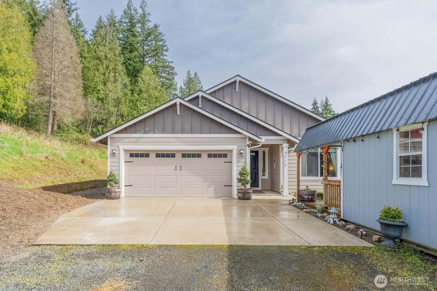 110 Axis Road Property Photo 1