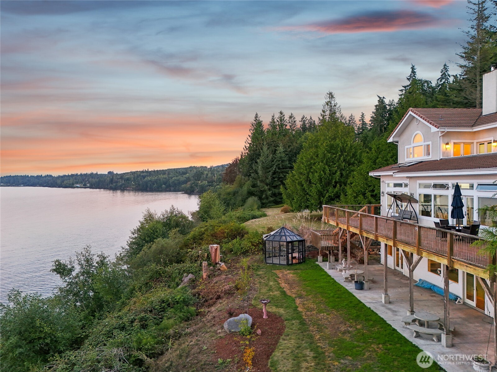 3065 Oak Bay Road Property Photo 1