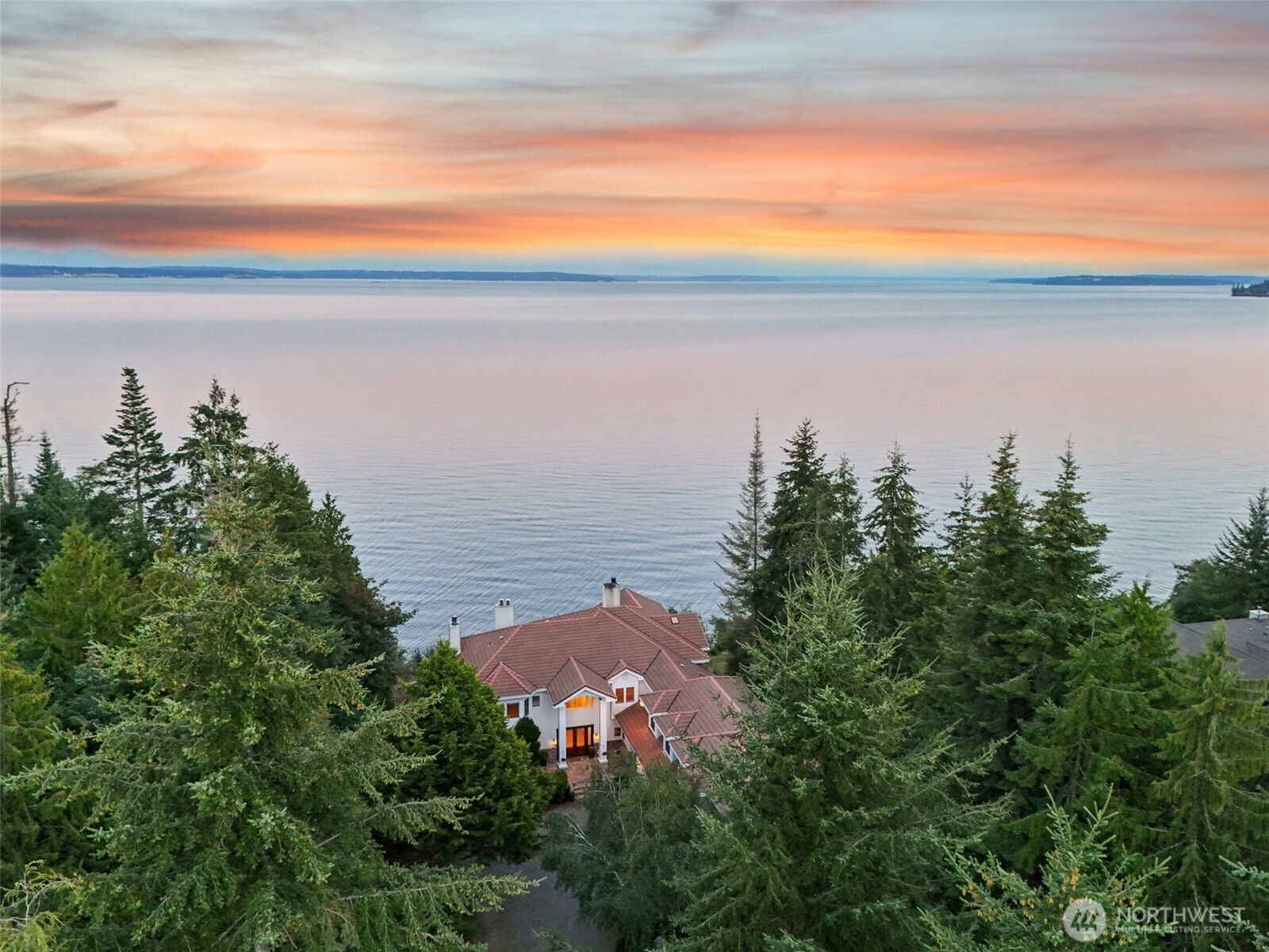 3065 Oak Bay Road Property Photo 4