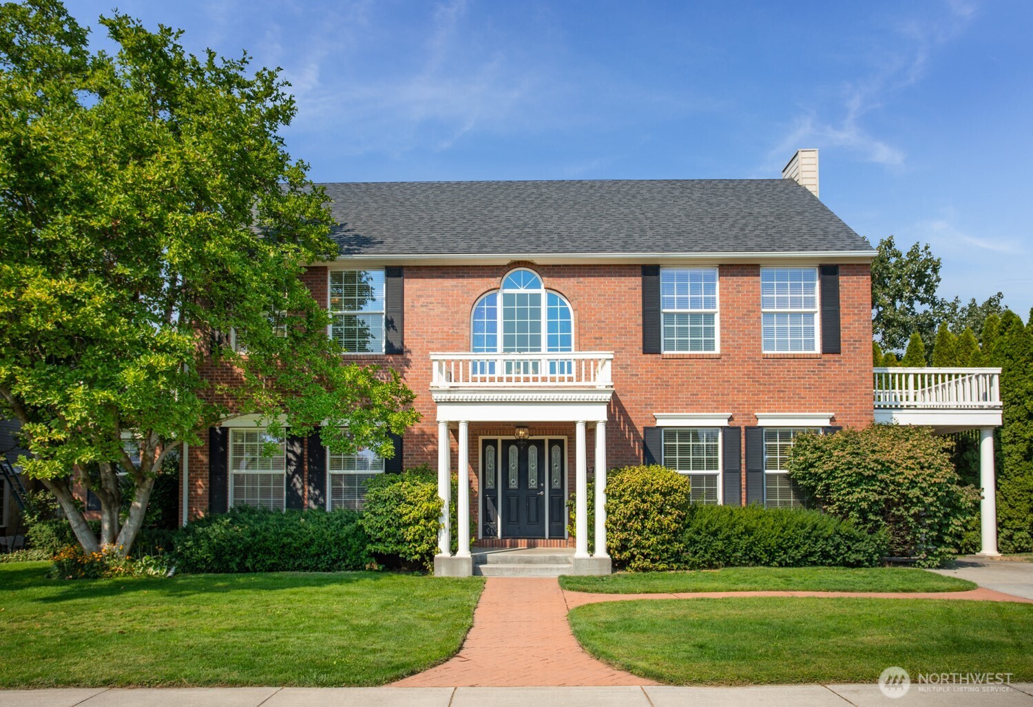 College Place Real Estate Listings Main Image