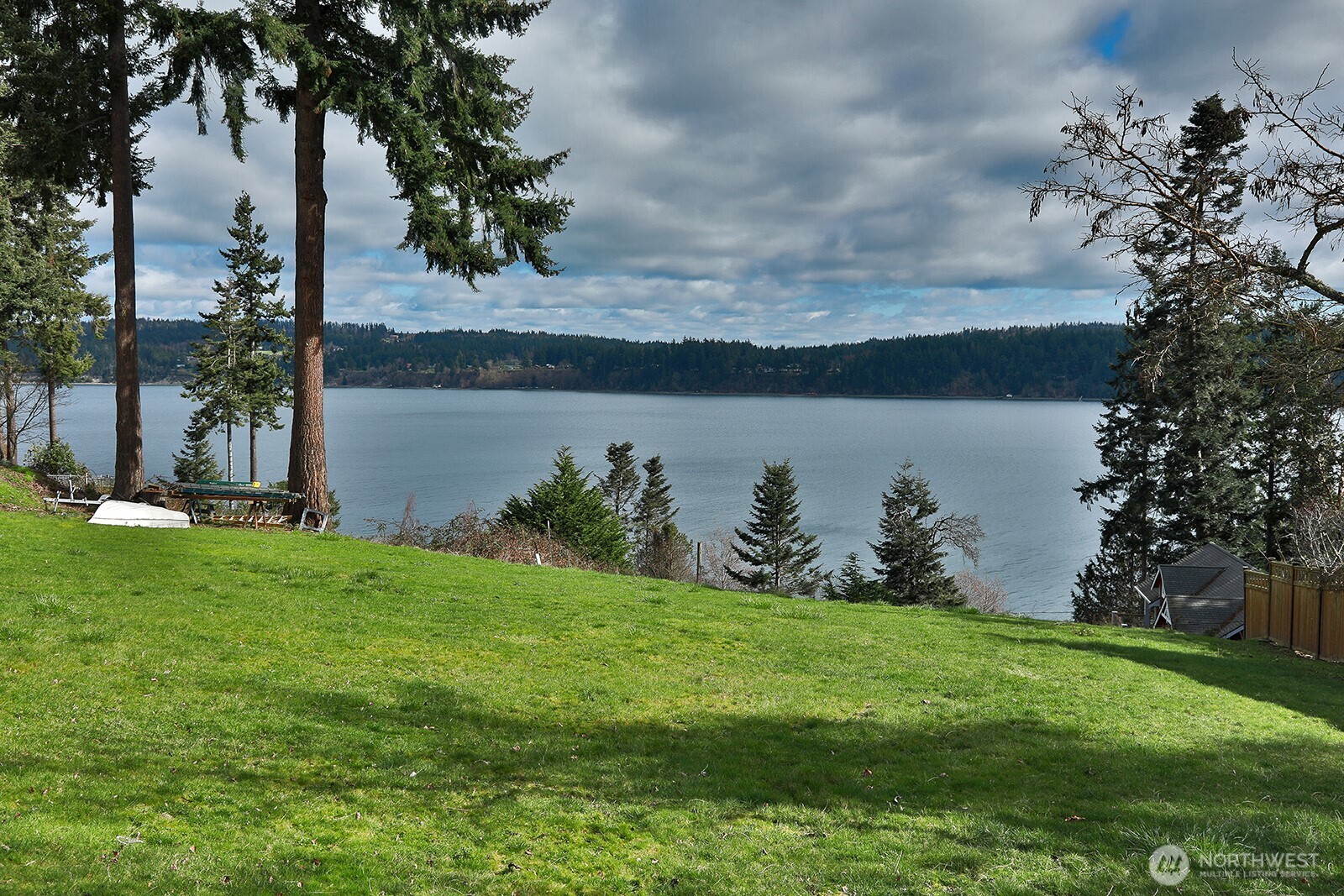 4981 Harbor Hills Drive Property Photo