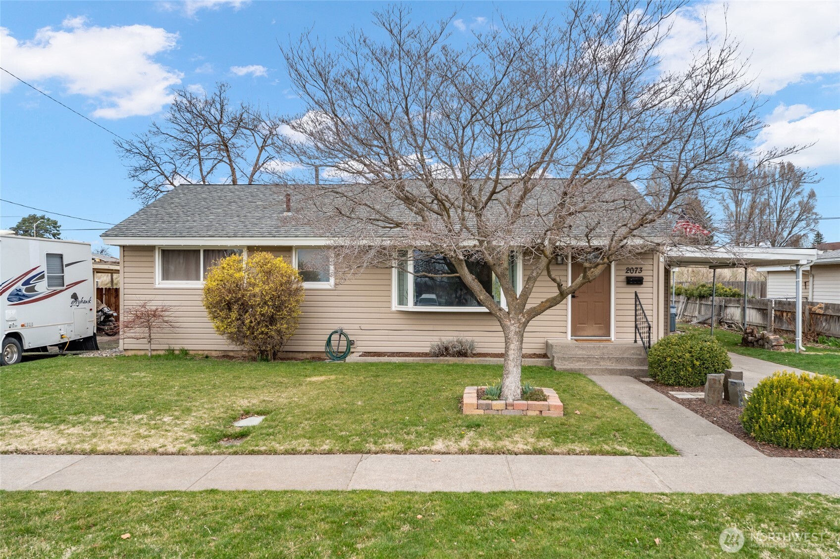 2073 Lark Drive Property Photo