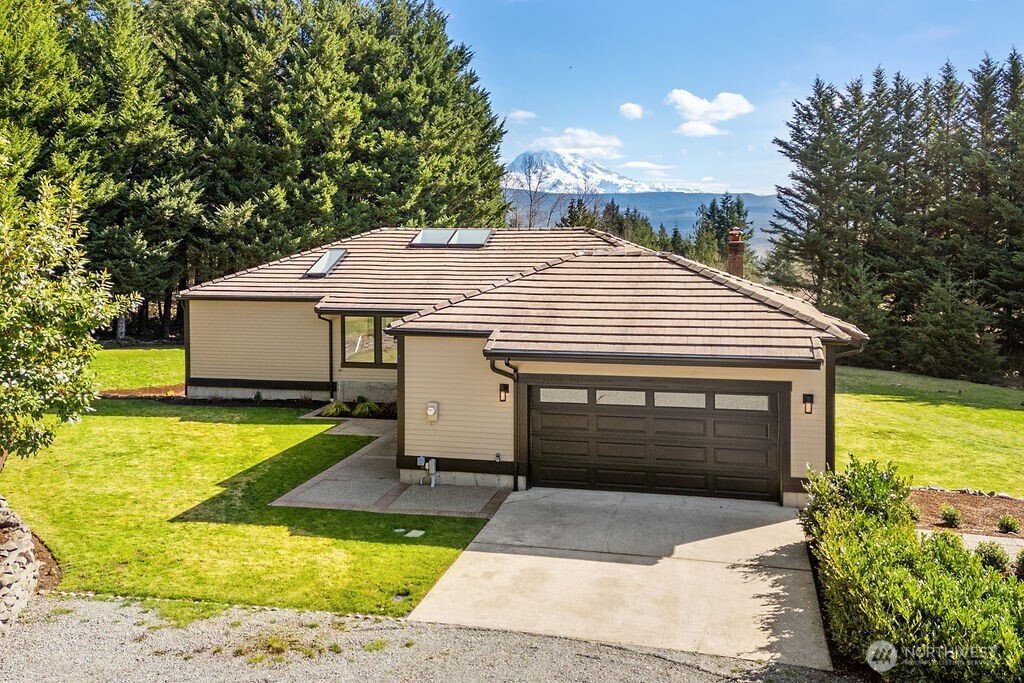 22510 Country Drive Property Photo