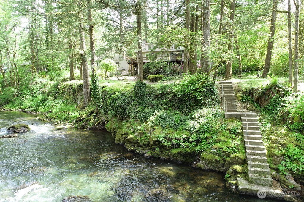 27007 Ne Dole Valley Road Property Photo 1