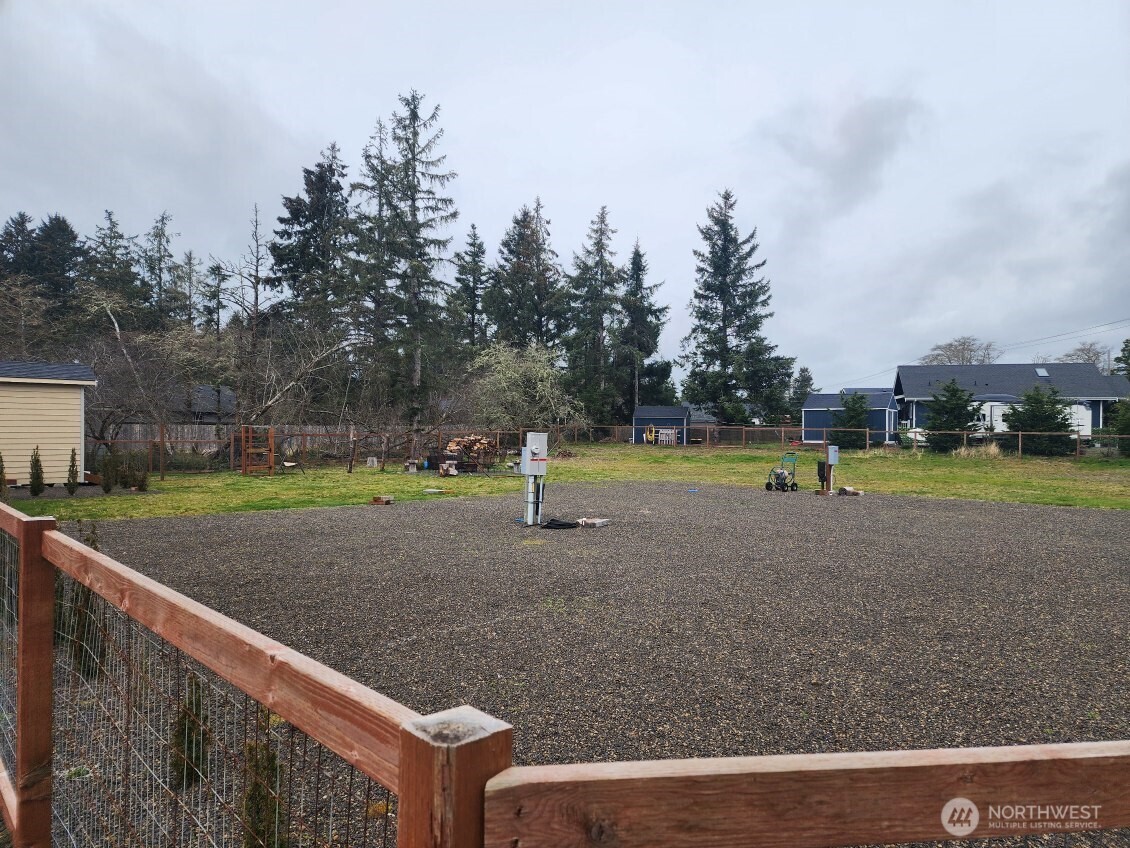 715 Mt Olympus Avenue Property Photo 3