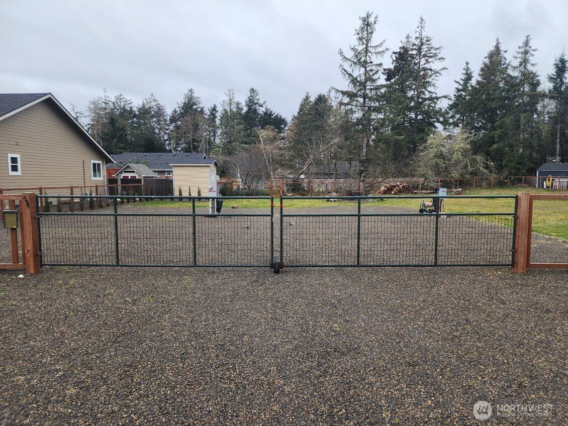 715 Mt Olympus Avenue Property Photo 4