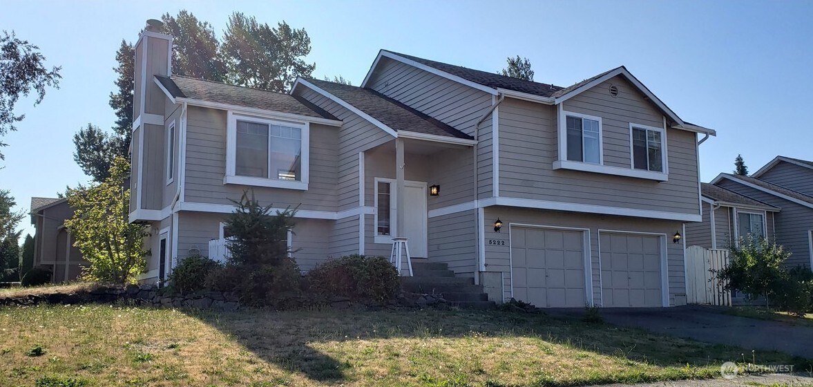 5222 E E Street Property Photo