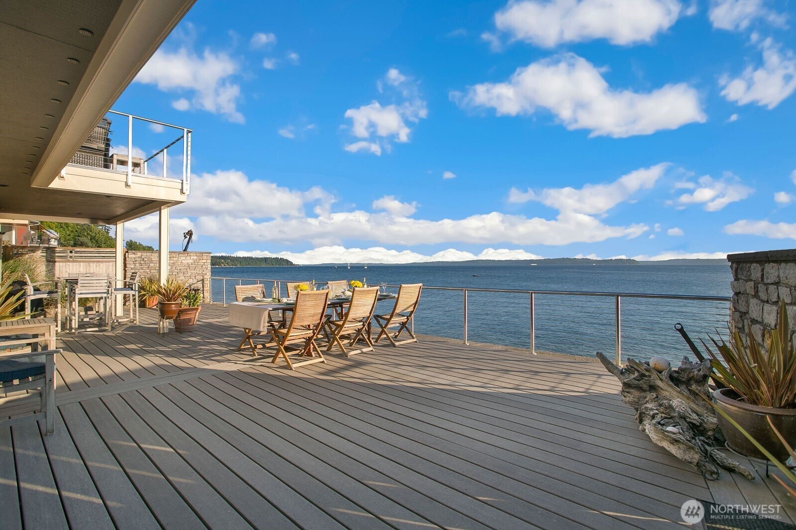 4201 Beach Drive Property Photo