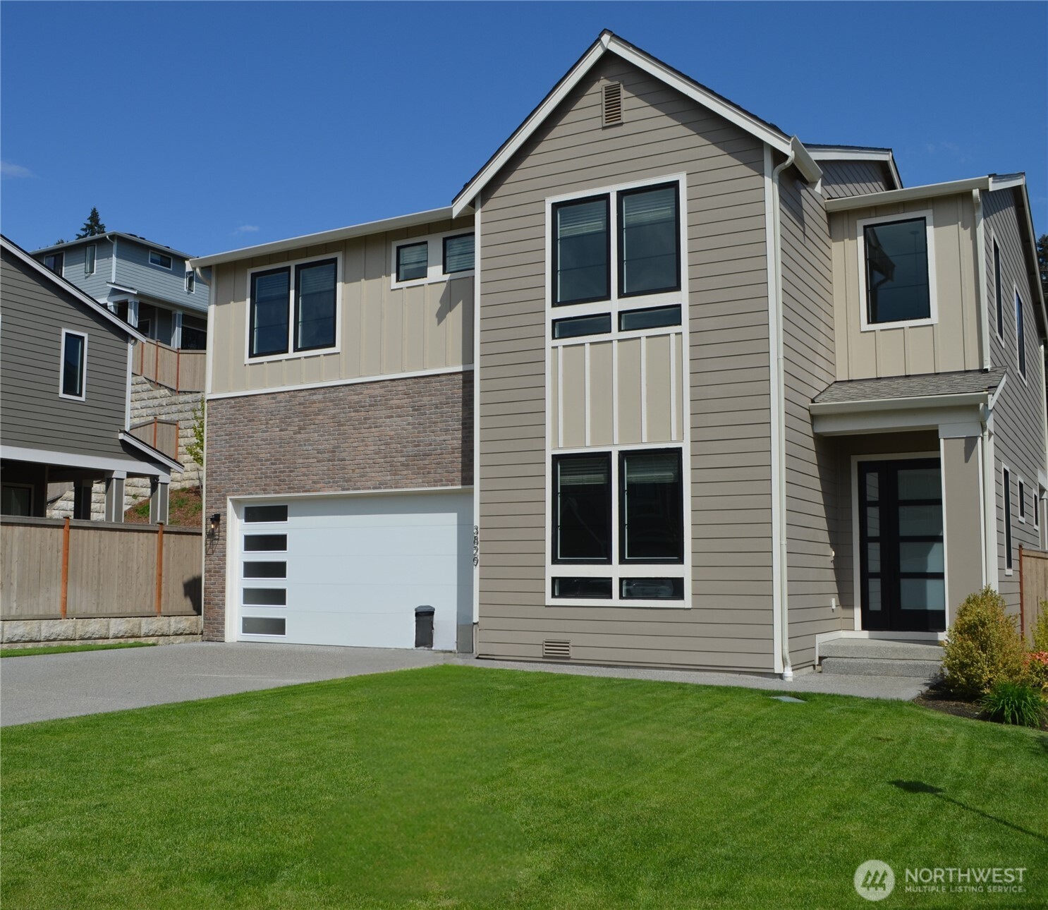 3829 95th Avenue Property Photo