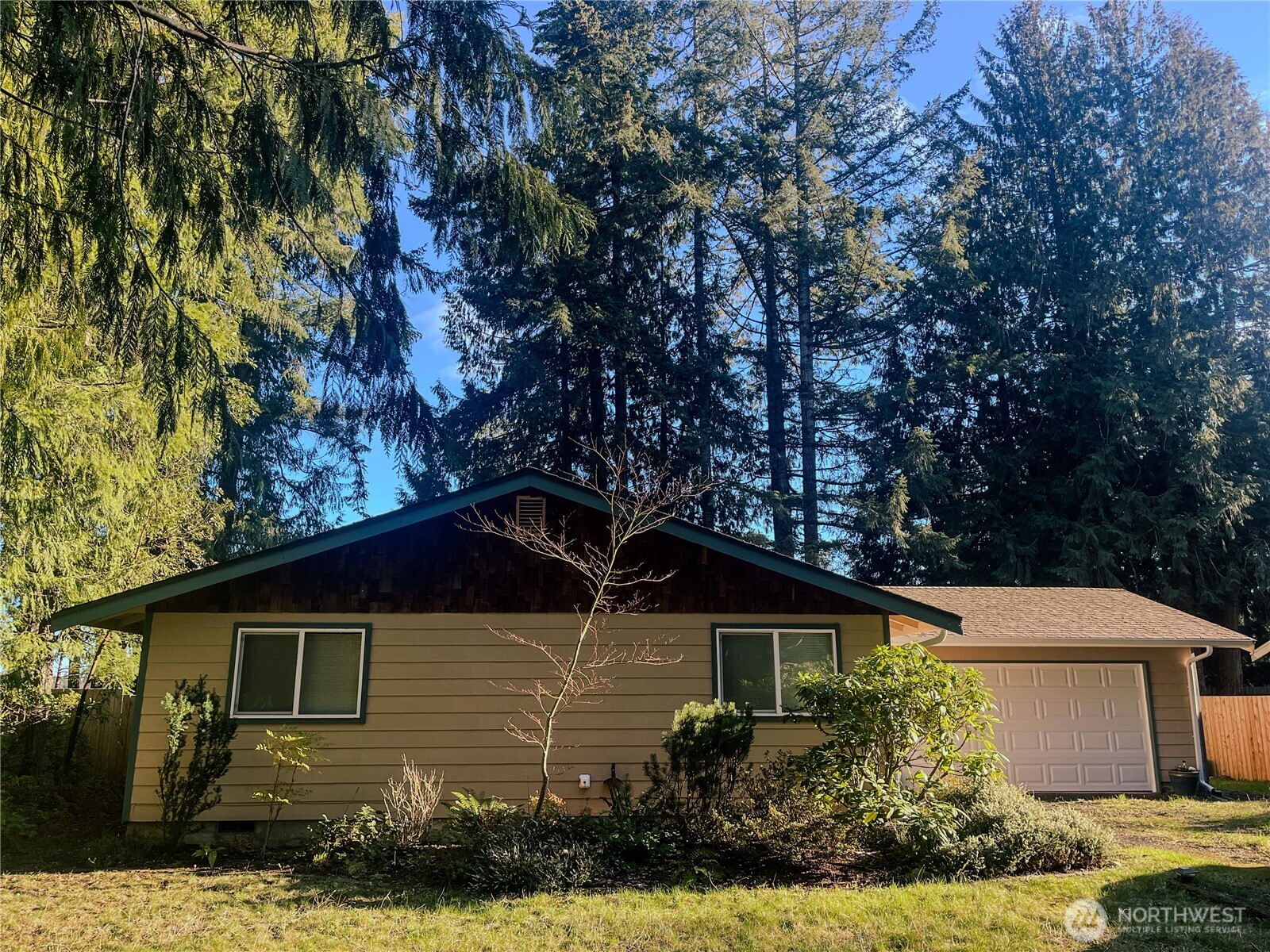 130 E Madrona Parkway Property Photo