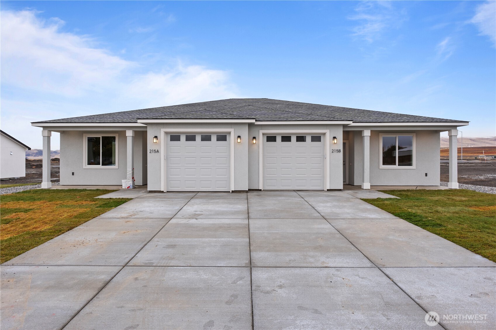 216 Rattray Drive Property Photo