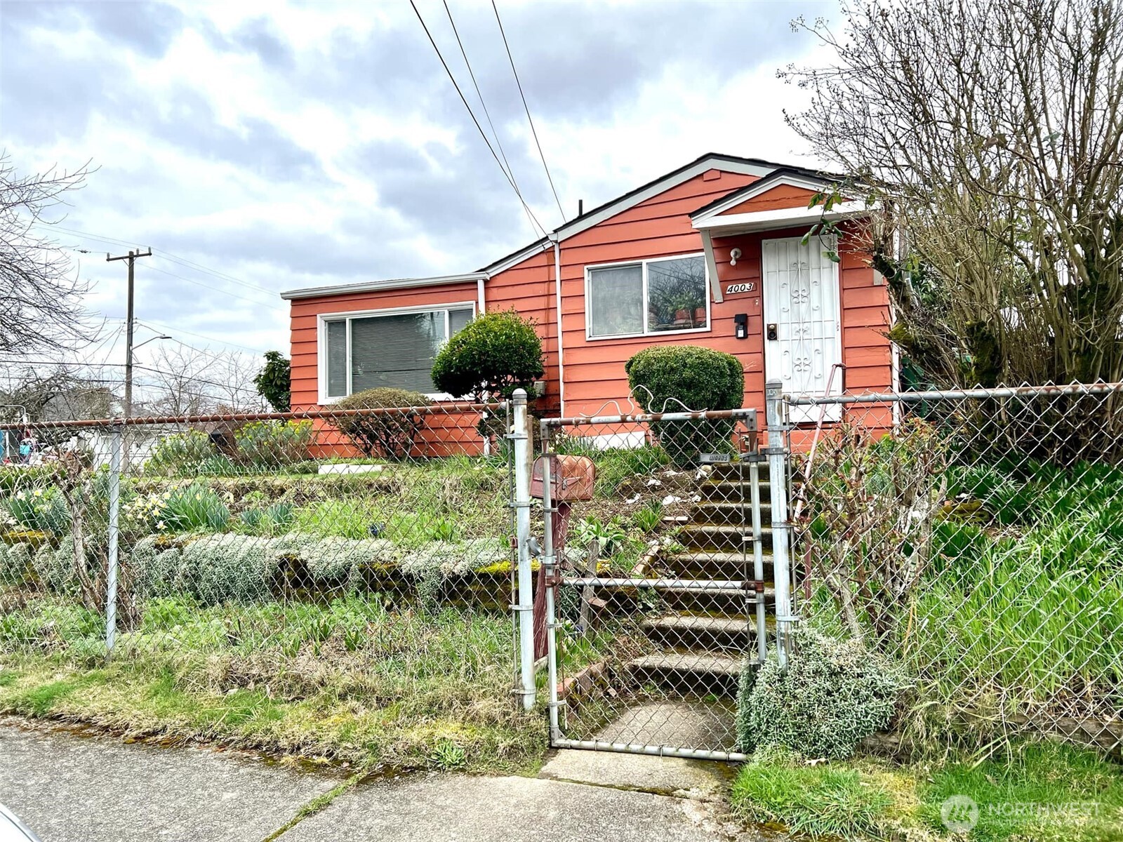 4003 S Holly Street Property Photo
