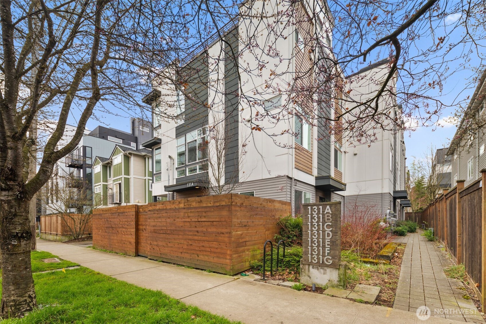 131 22nd Avenue E Property Photo