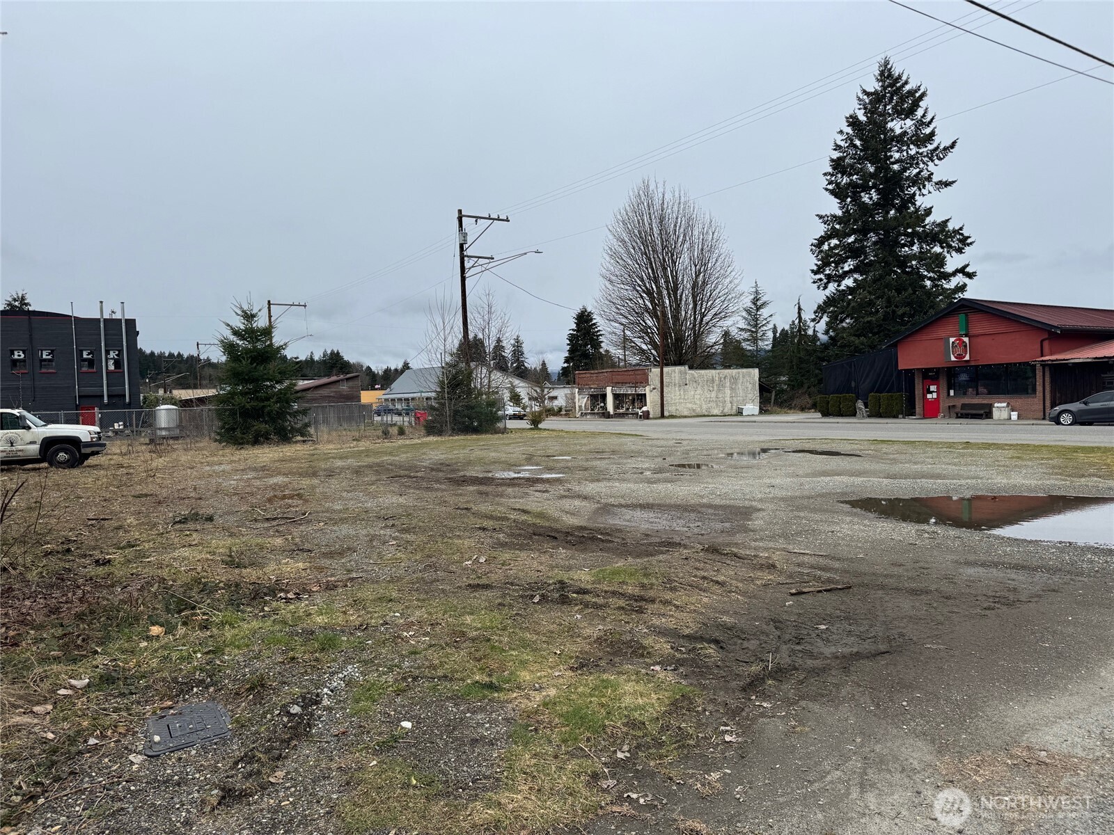 1025 Darrington Street Property Photo 5