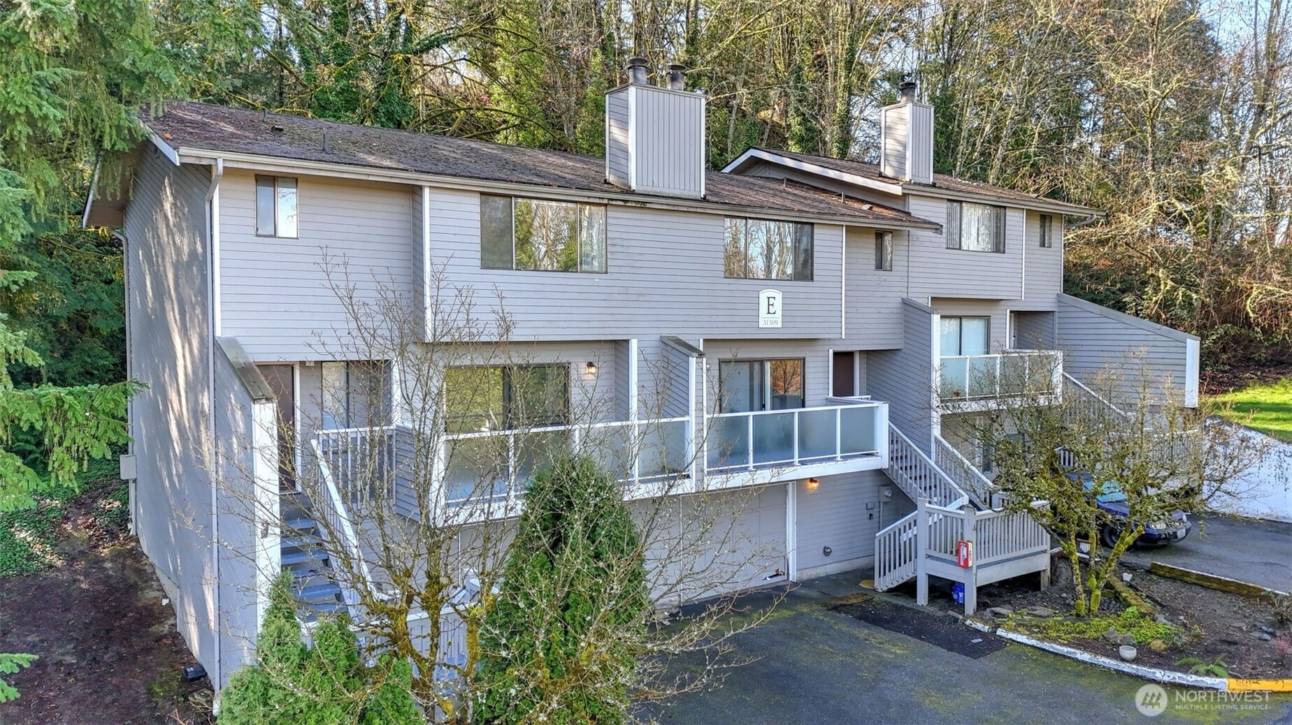 31309 107th Place E1 Property Photo 2