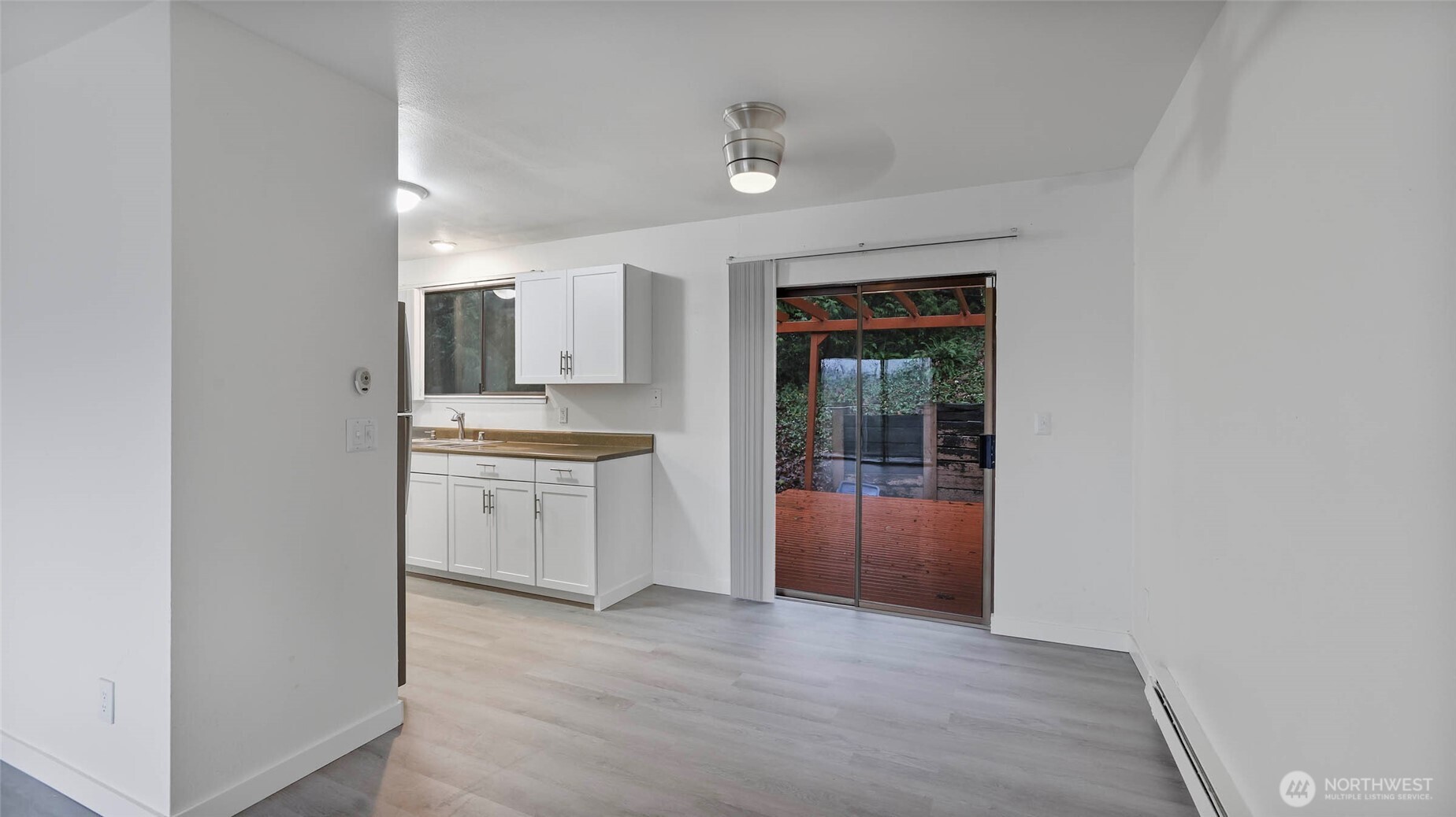31309 107th Place E1 Property Photo 6