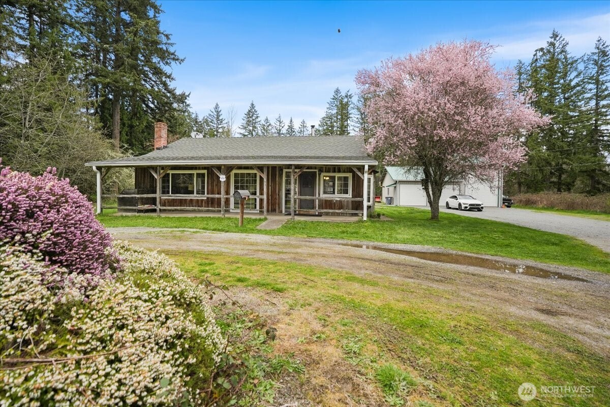 7115 320th Street Property Photo