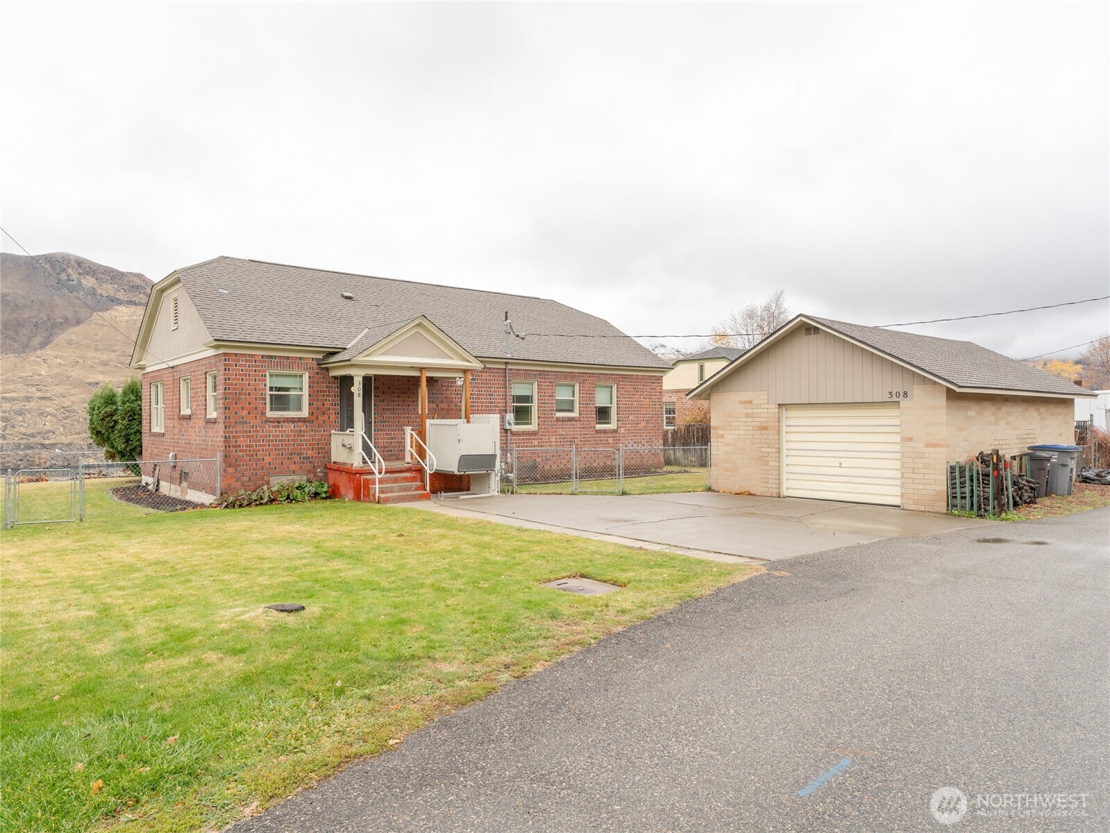 308 5th Street Property Photo