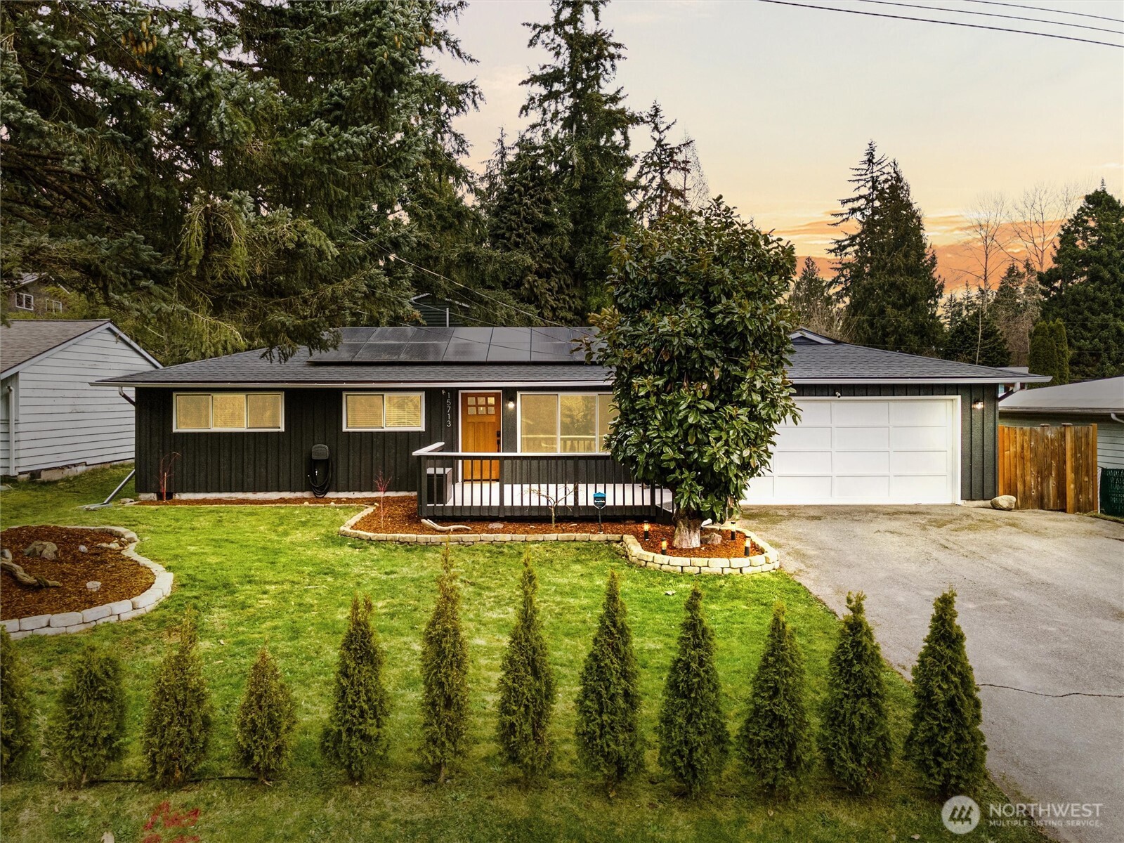 15713 King Place Property Photo