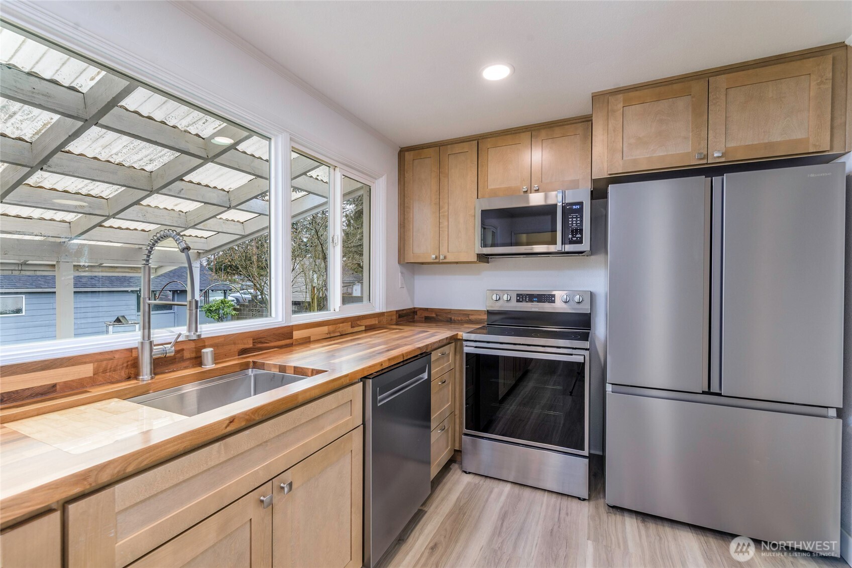 6419 Ardmore Drive Property Photo 8