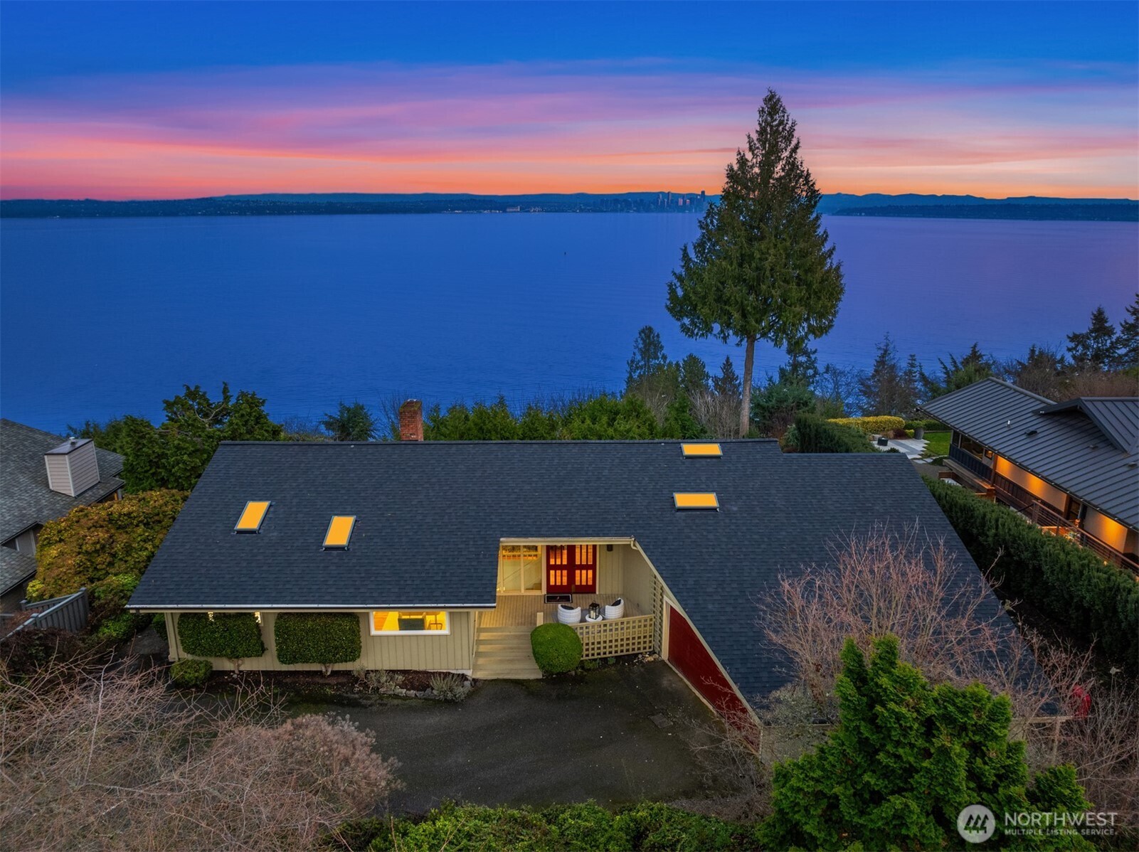 10837 Bill Point Bluff Property Photo